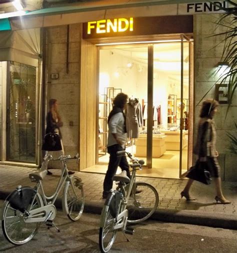 Fendi Forte Dei Marmi ( Via Iv Novembre, 12) 